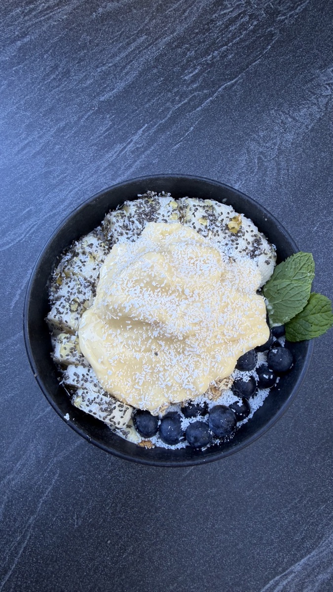Mango Smoothie Breakfast Bowl